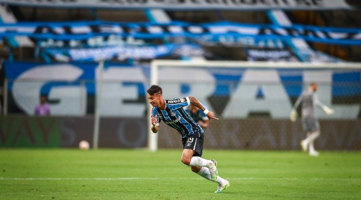 Atacante entrou de última hora na vaga de Luiz Fernando - Foto: Lucas Uebel/Grêmio.