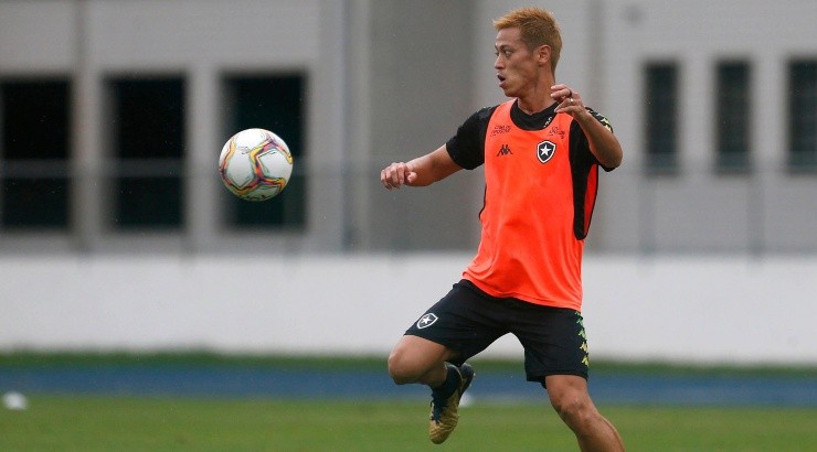 Honda pode deixar o clube em janeiro - Foto: Vitor Silva/Botafogo.