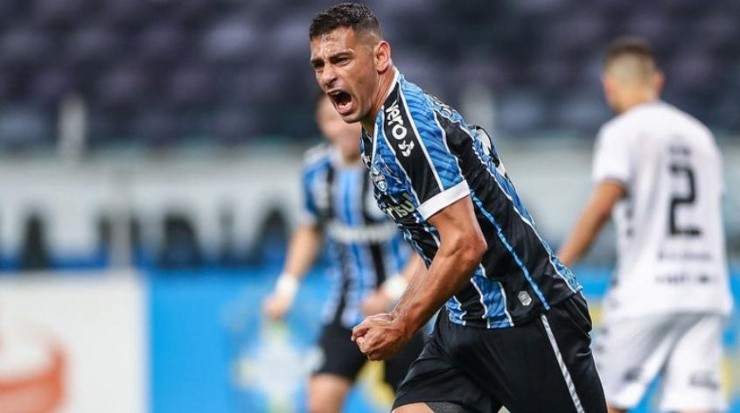 Atacante vive grande fase - Foto: Lucas Uebel/Grêmio.