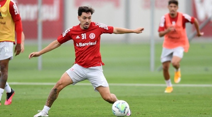 Mauricio está liberado para a partida contra o Boca – Foto: Internacional