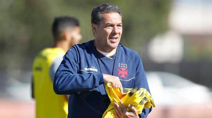 Luxa é bem avaliado no Vasco. Tem as portas abertas pelo trabalho que realizou na Colina: Foto: Rafael Ribeiro – Vasco da Gama