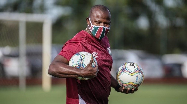 Marcão revelou que Thiago Silva pode voltar ao Fluminense em breve. Foto: Lucas Merçom