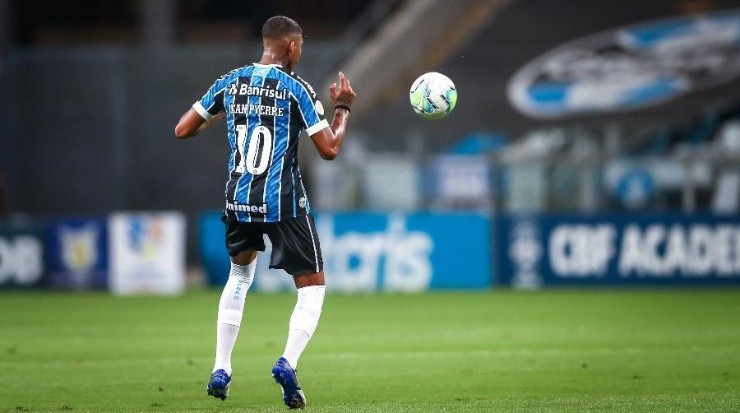 Jean Pyerre está fora da primeira partida das quartas de final da Libertadores Foto -Lucas Uebel/Grêmio FBPA