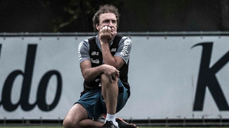 Cuca: futuro indefinido (Foto: Ivan Sartori/Santos FC/Divulgação)