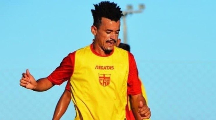 Luidy: retornou ao CRB (Foto: Divulgação/CRB) Luidy: retornou ao CRB (Foto: Divulgação/CRB)