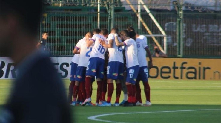 Na Argentina: nova derrota custou eliminação nas quartas (Divulgação/Bahia) Na Argentina: nova derrota custou eliminação nas quartas (Divulgação/Bahia)