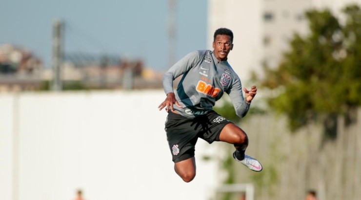 Jô quer retomar o protagonismo - Foto: Rodrigo Coca/Corinthians. Jô quer retomar o protagonismo - Foto: Rodrigo Coca/Corinthians.