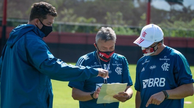 Clube busca solução para finalizar o contrato - Foto: Alexandre Vidal/Flamengo. Clube busca solução para finalizar o contrato - Foto: Alexandre Vidal/Flamengo.