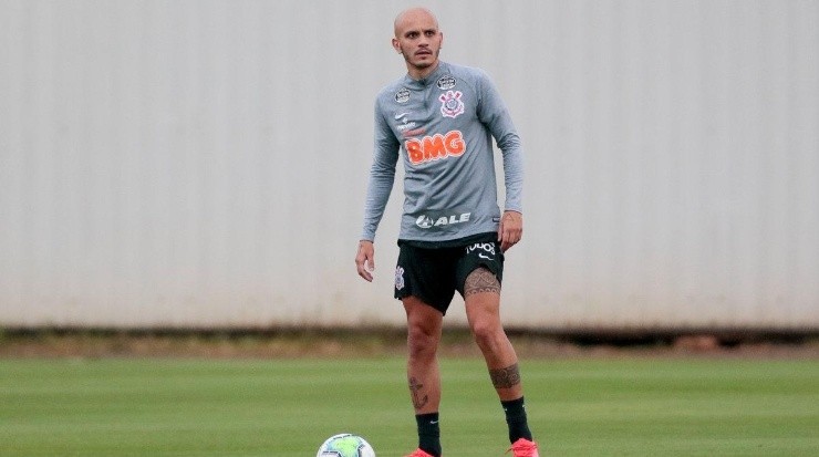 Fábio Santos elevou o patamar da defesa do Timão - Foto: Rodrigo Coca/Corinthians. Fábio Santos elevou o patamar da defesa do Timão - Foto: Rodrigo Coca/Corinthians.