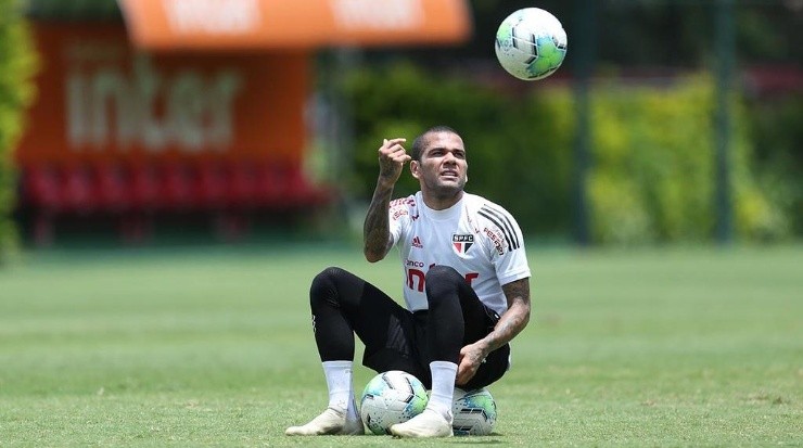 Presença do camisa 10 traz experiência ao elenco - Foto: Paulo Pinto/SPFC.