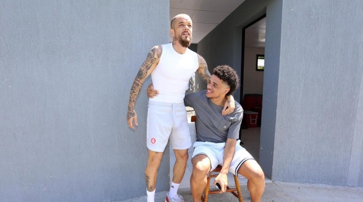 Taison visitou o CT Parque Gigante na última terça-feira(22) e declarou a vontade de voltar.Foto Ricardo Duarte/Internacional