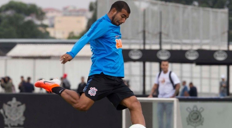 Sornoza era muito elogiado na LDU - Foto: Daniel Augusto Jr/Corinthians.