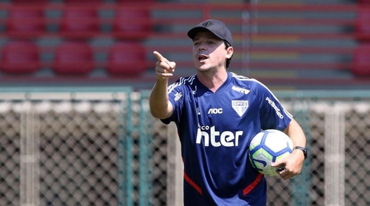 Fernando Diniz não terá Luciano para a partida contra o Grêmio. Foto: Rubens Chiri