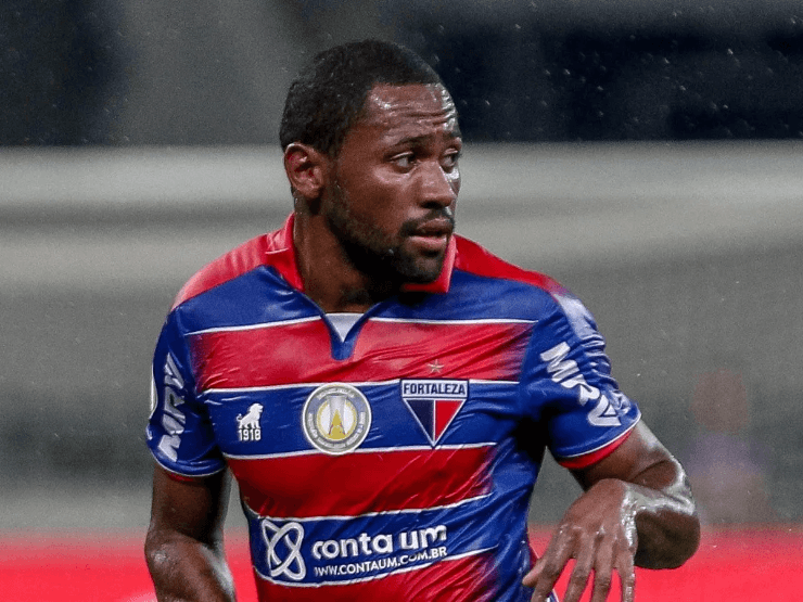 Tinga em campo no Brasileirão. (Foto: Getty Images)