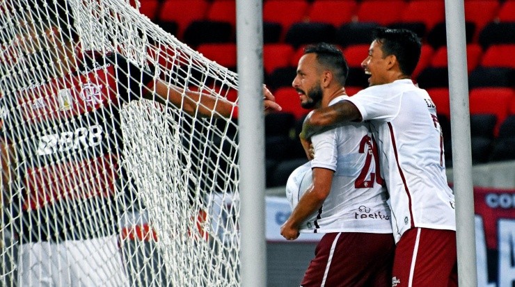 O Fluminense venceu o Flamengo por 2 a 1 nesta quarta-feira (6). Foto: Lucas Merçom