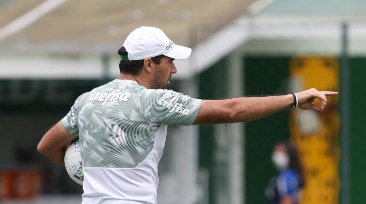 Abel Ferreira vem aproveitando os jovem atletas da base. Foto: Cesar Greco/Palmeiras