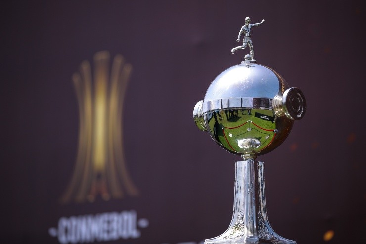 A tão cobiçada taça da Libertadores. (Foto: Getty Images)
