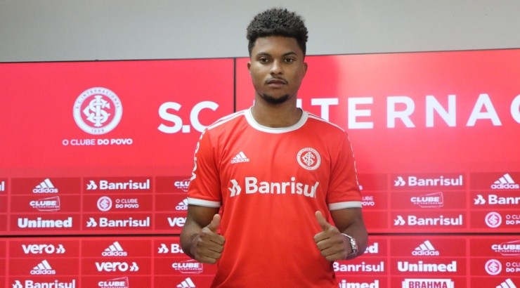 Lucas Ribeiro deve receber sequência com Abel - Foto: Ricardo Duarte/Inter.