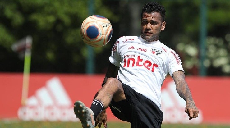 Dani Alves vem gerando 'prejuízo' ao São Paulo - Foto: Érico Leonan/SPFC. Dani Alves vem gerando 'prejuízo' ao São Paulo - Foto: Érico Leonan/SPFC.