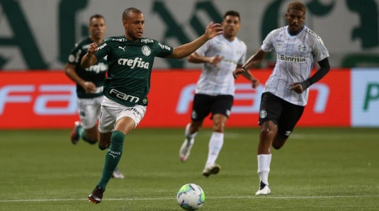 Mayke vira opção na ausência de Marcos Rocha - Foto: Cesar Greco/Palmeiras.
