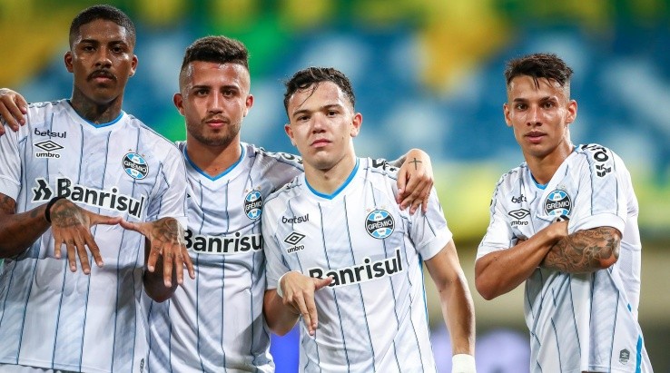 Jovens do Grêmio convivem com altos e baixos (Foto: Lucas Uebel/Grêmio/Divulgação)