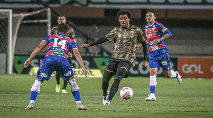 Sabino: retornará ao Santos (Foto: Divulgação/Coritiba) Sabino: retornará ao Santos (Foto: Divulgação/Coritiba)