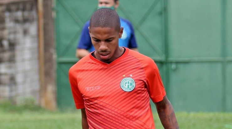 Rickson pode pintar na Raposa em breve - Foto: THOMAZ MAROSTEGAN / GUARANI FC