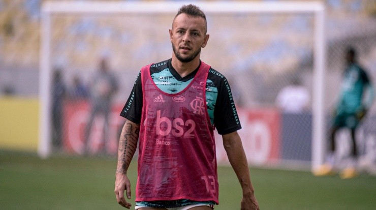 Lateral teve sucesso pelo clube - Foto: Alexandre Vidal/CRF.