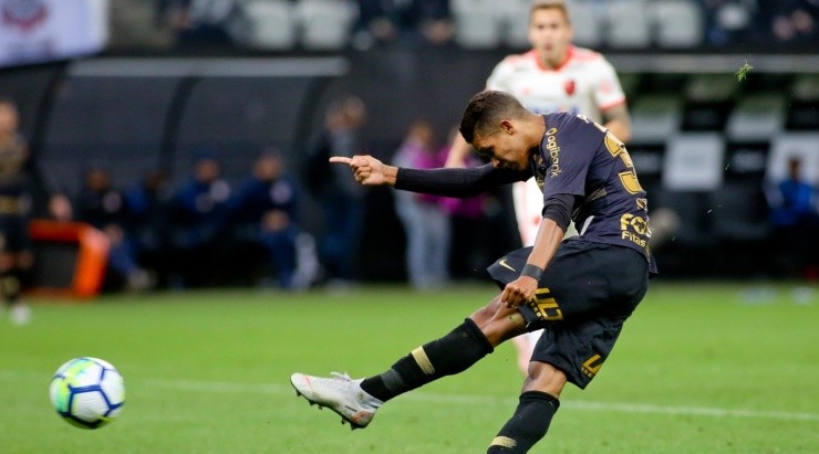 Jovem já foi negociado há quase 1 ano - Foto: Daniel Augusto Jr/Corinthians.