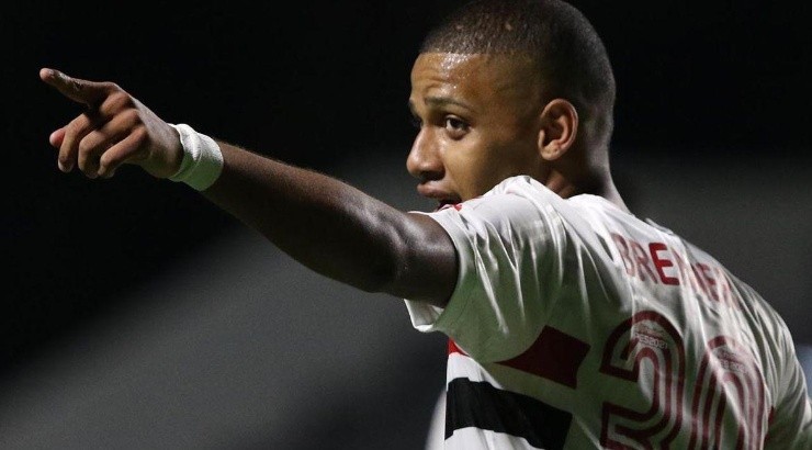 Venda de Brenner pode ajudar a acertar contas no clube - Foto: Rubens Chiri/SPFC.