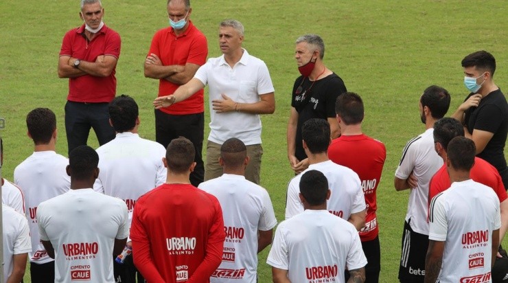 Crespo: já teve contato com grupo de jogadores (Foto: Twitter Oficial do São Paulo/Divulgação)