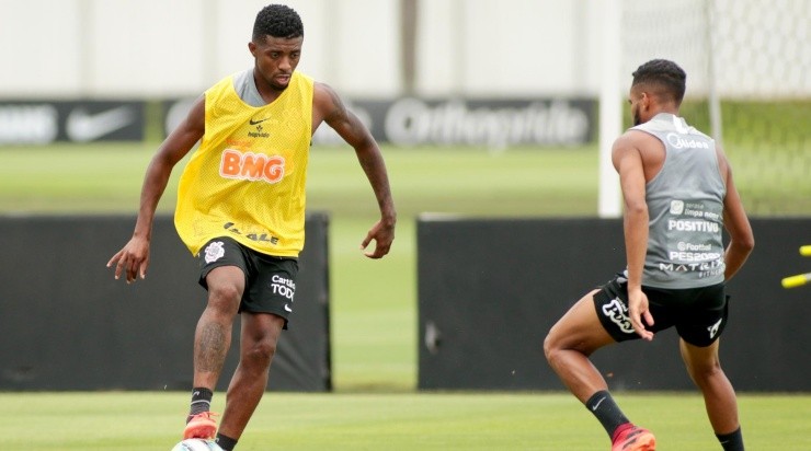 Cafú é outro que está na 'lista negra' - Foto: Rodrigo Coca/Agência Corinthians. Cafú é outro que está na 'lista negra' - Foto: Rodrigo Coca/Agência Corinthians.