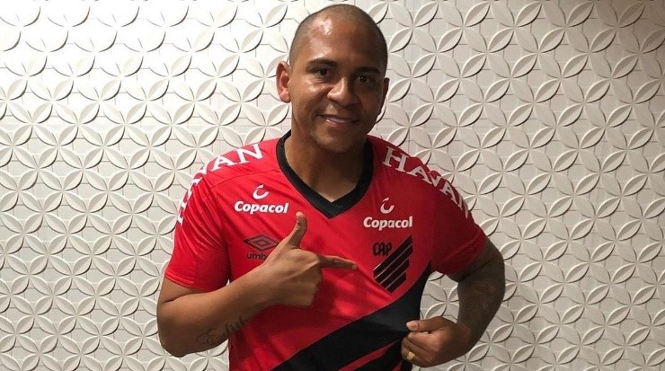 Walter não conseguiu aproveitar a chance recebida - Foto: Reprodução/Instagram.