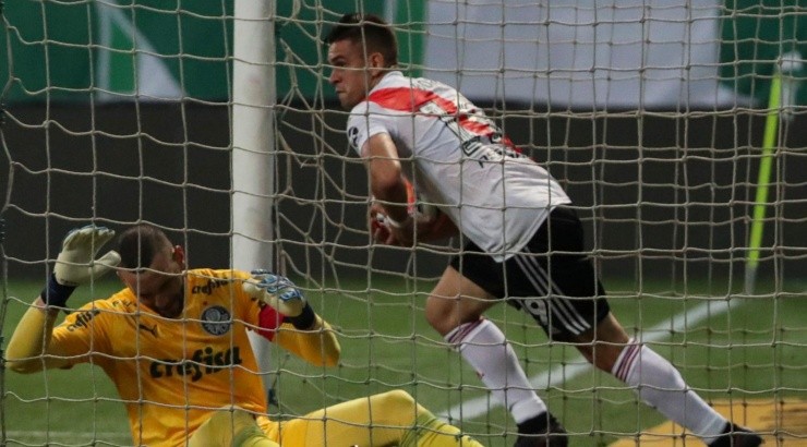 Crespo indicou a contratação do atacante - Foto: Amanda Perobelli/Getty Images.