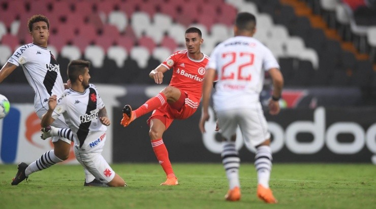 Thiago Galhardo: pode voltar ao time titular contra o Corinthians (Foto: Ricardo Duarte/Flickr do Internacional/Divulgação)