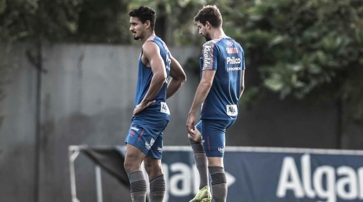 Problema na defesa: saída de Veríssimo deixou Luan Peres sem companheiro afirmado (Foto: Ivan Storti/Santos/FC/Divulgação)