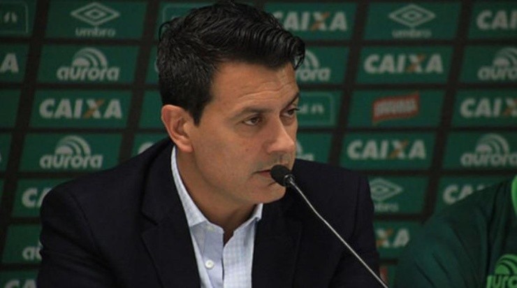 Rui Costa que vem negociando com o jogador - Foto: SIRLI FREITAS/CHAPECOENSE.