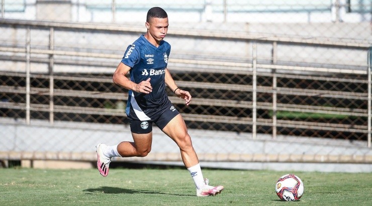 Darlan vem sendo desejado pelos europeus - Foto: Lucas Uebel/Flickr Oficial do Grêmio/Divulgação.