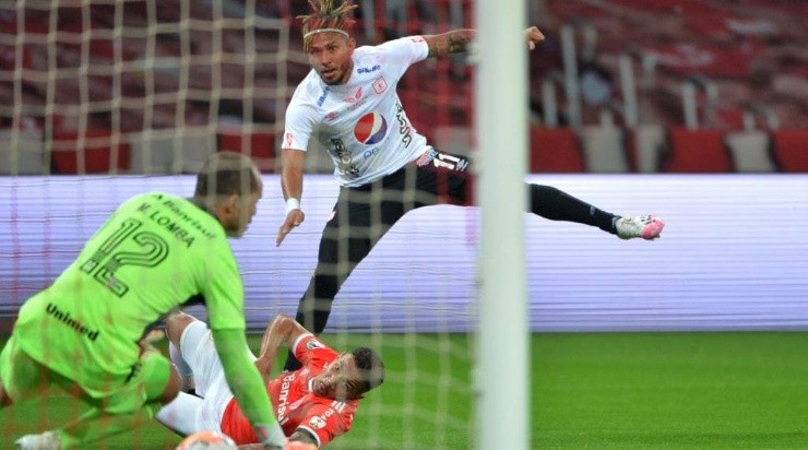 Contra o Inter, Vergara balançou as redes no Beira-Rio (Foto: Getty Images/Brasil/Silvio Avila-Pool)
