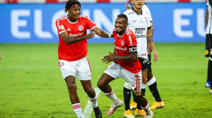 Edenilson: alvo do Galo para 2021 (Foto: Pedro H. Tesch/AGIF)