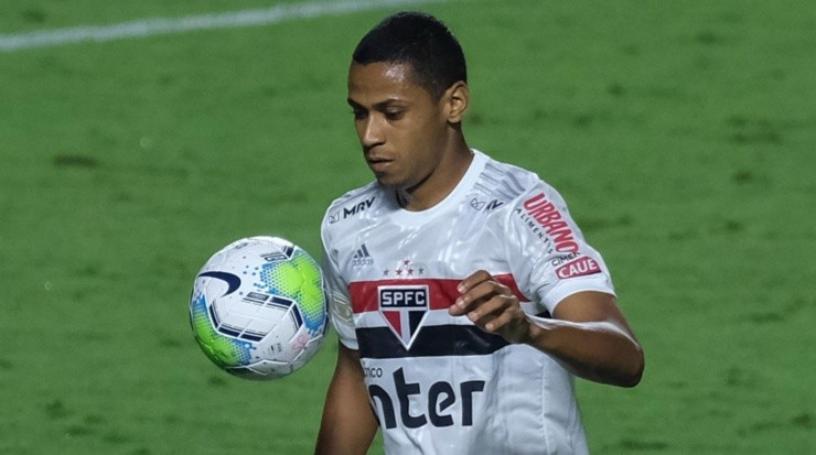 Bruno Alves terá novos companheiros na zaga - Foto: Marcello Zambrana/AGIF.