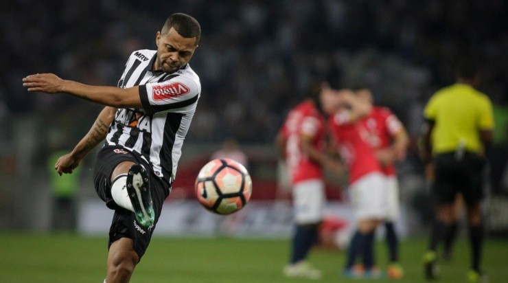Atlético-MG foi o último time brasileiro na carreira do volante, desde a temporada 2017/18 no Tigres (Foto: Thomás Santos/AGIF)