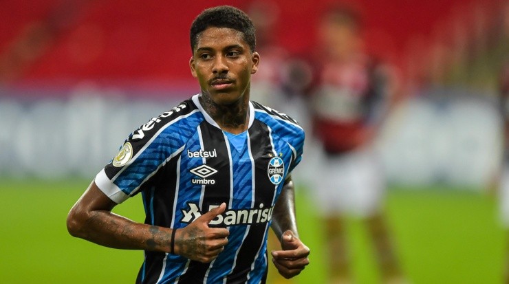 Jean Pyerre segue em baixa no Tricolor - Foto: Thiago Ribeiro/AGIF.