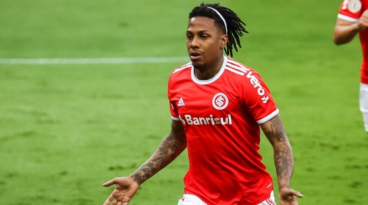 Abel Hernández deve deixar o Colorado em breve - Foto: Pedro H. Tesch/AGIF. Abel Hernández deve deixar o Colorado em breve - Foto: Pedro H. Tesch/AGIF.