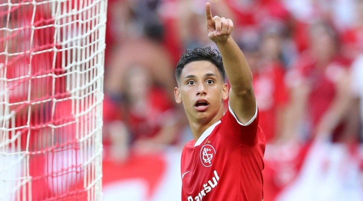 Sarrafiore não deve permanecer - Foto: Pedro H. Tesch/AGIF.