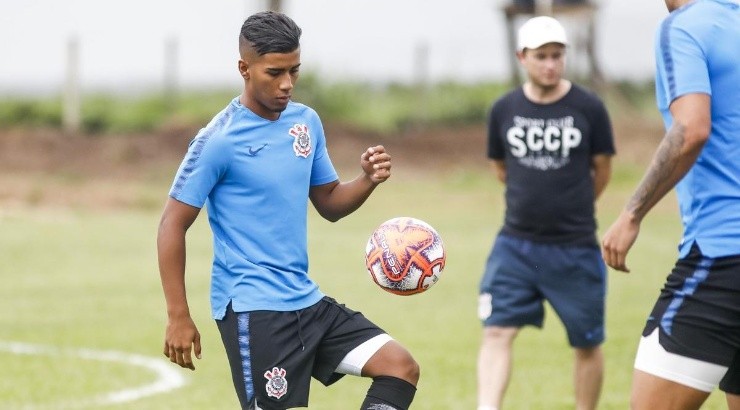 Juan David atua pelo sub-20 do Timão - Foto: Rodrigo Gazzanel/Corinthians.