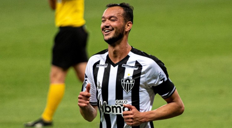 Réver deve aproveitar a paralisação para melhorar fisicamente - Foto: Alessandra Torres/AGIF.