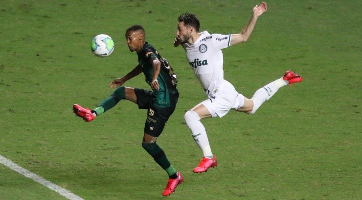 Ademir pode pintar no Verdão em breve - Foto: Fernando Moreno/AGIF. Ademir pode pintar no Verdão em breve - Foto: Fernando Moreno/AGIF.