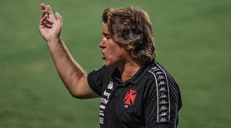 Passagem do treinador foi completamente apagada - Foto: Heber Gomes/AGIF.