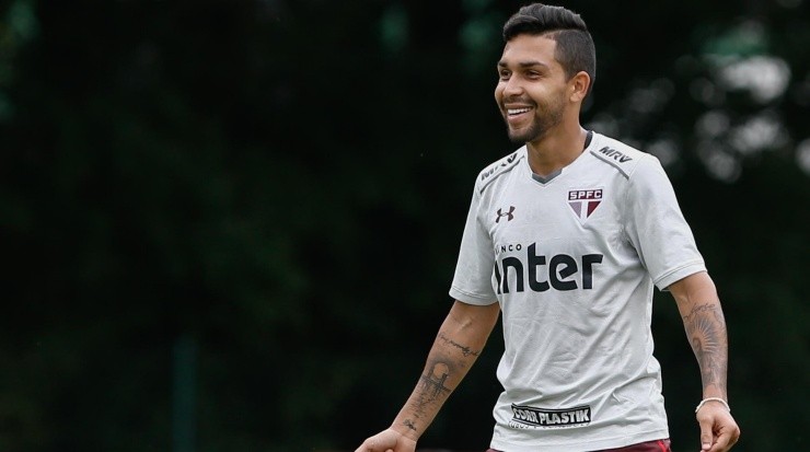 Petros: última passagem no Brasil foi pelo São Paulo (Foto: Marcello Zambrana/AGIF)